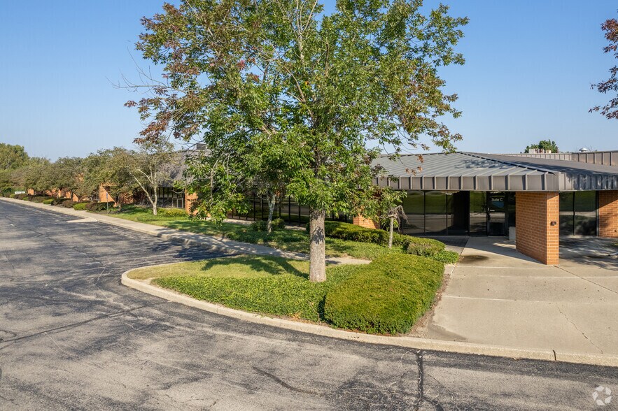 More Photos Of 55 W Techne Center Dr, Milford Flex For Lease