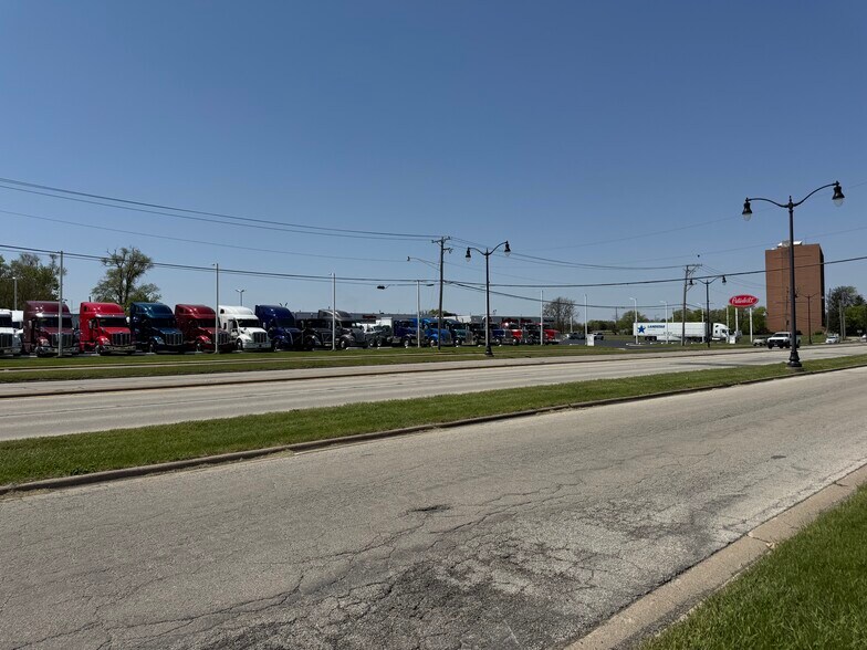 More Photos Of 2405 E Court St, Kankakee Land For Sale