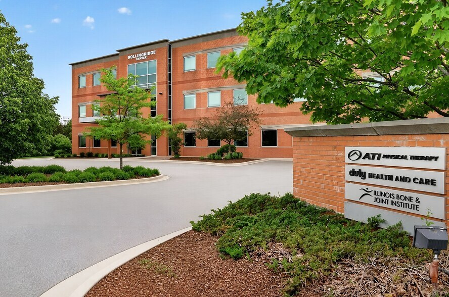 More Photos Of 2940 Rollingridge Rd, Naperville Medical For Lease