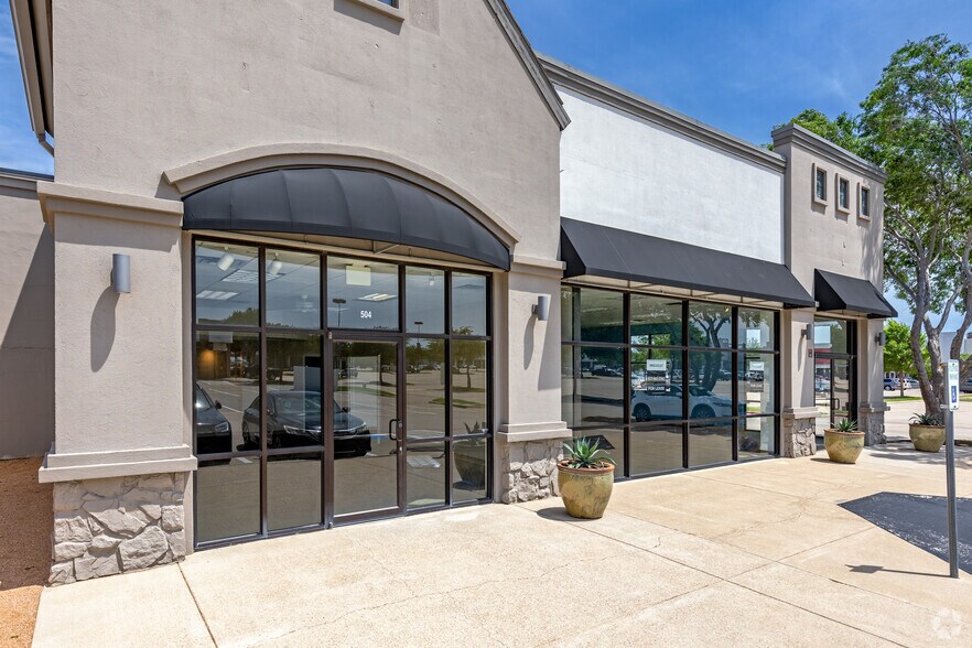 More Photos Of 1217-1270 State Highway 114, Grapevine Unknown For Lease