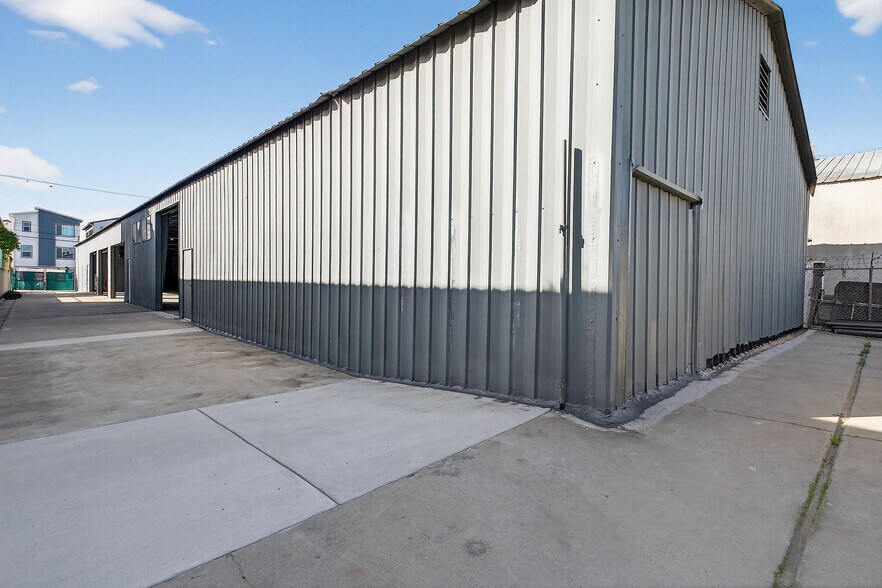 More Photos Of 2544 Chico Ave, South El Monte Manufacturing For Lease