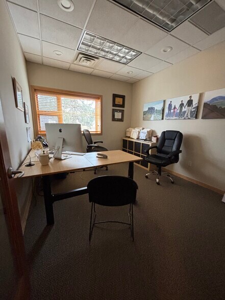 More Photos Of 2238-2240 Edgewood Ave S, Minneapolis Flex For Sale