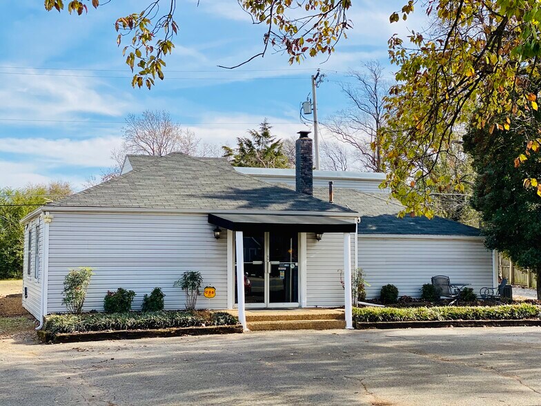 More Photos Of 2804 Bransford Ave, Nashville Freestanding For Lease