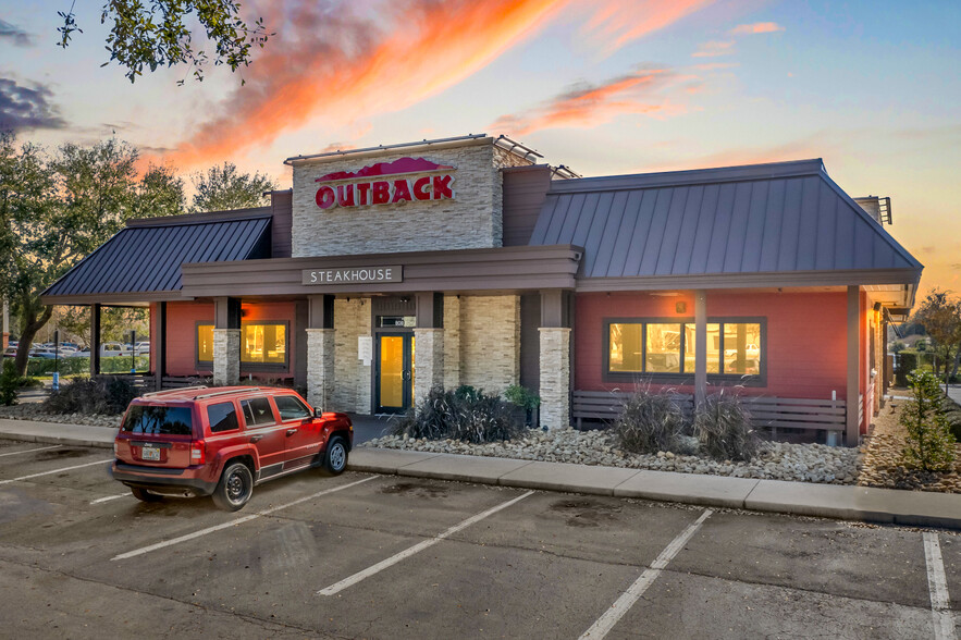 Primary Photo Of Outback Steakhouse, Saint Augustine Restaurant For Sale