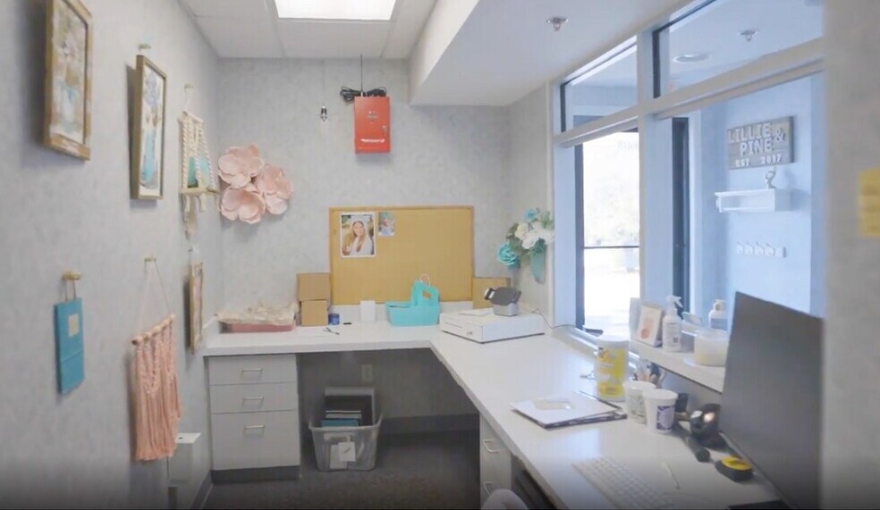 More Photos Of 608 35th Ave, Moline Medical For Sale