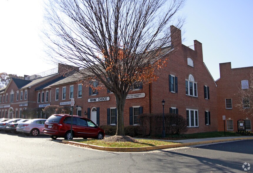 More Photos Of 10505-10511 Braddock Rd, Fairfax Office For Lease