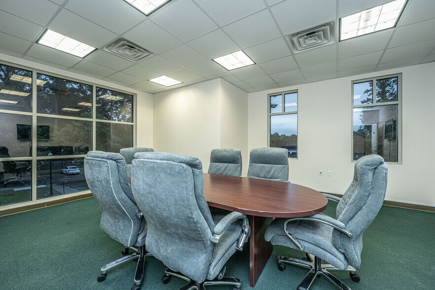 More Photos Of 901 Old Trolley Rd, Summerville Medical For Lease