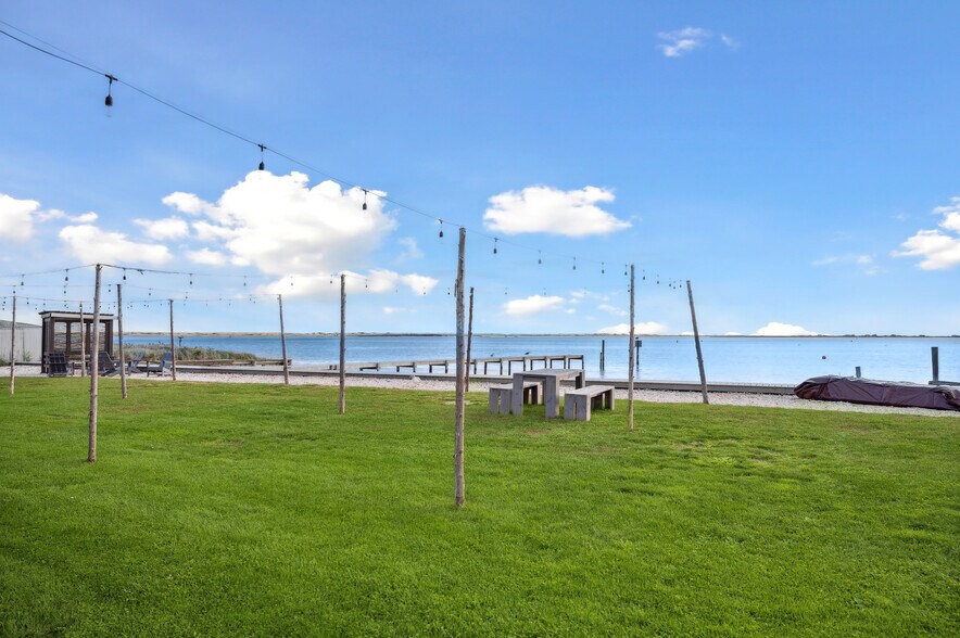 More Photos Of 32 Lighthouse Rd, Hampton Bays Hotel For Sale