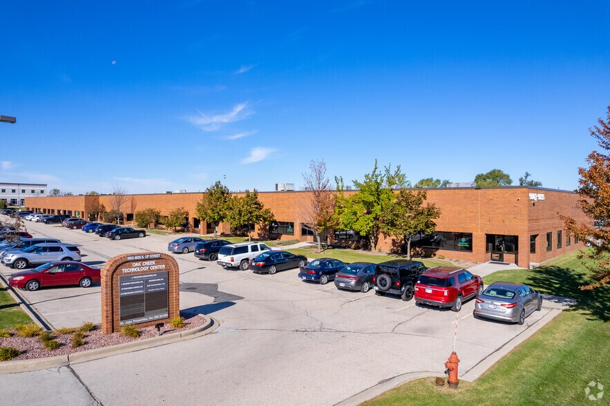 Primary Photo Of 9803-9835 S 13th St, Oak Creek Light Manufacturing For Lease