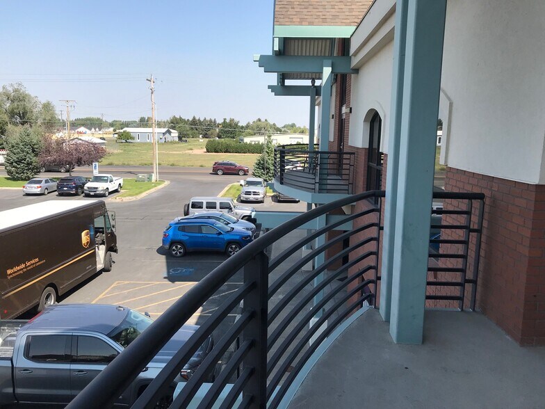 More Photos Of 3544 E 17th St, Ammon General Retail For Lease