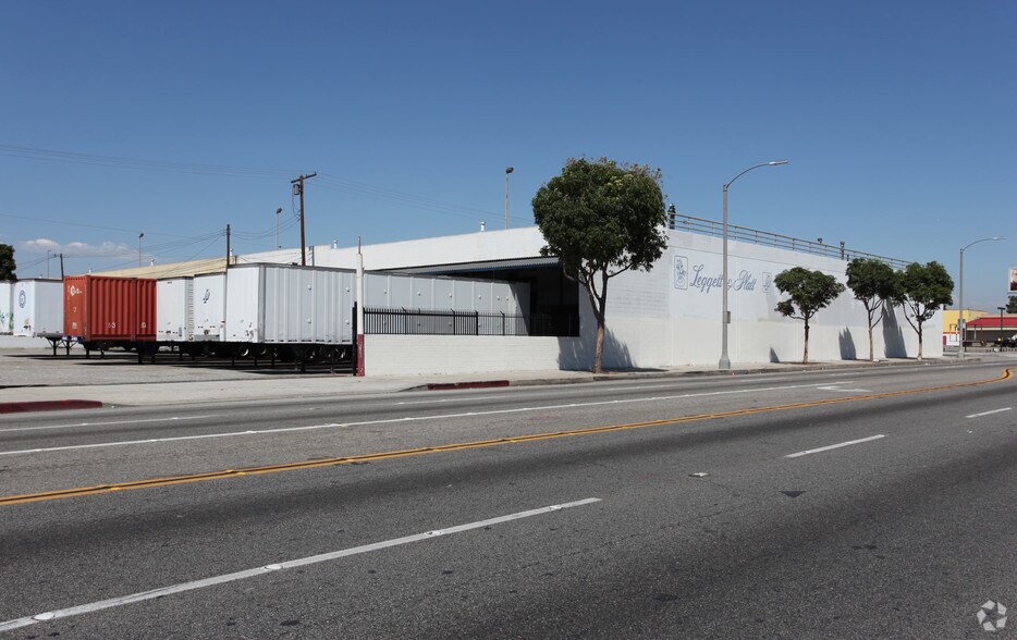 More Photos Of 4095 Firestone Blvd, South Gate Warehouse For Sale