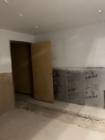 More Photos Of 1779 N Zaragosa Rd, El Paso Storefront For Sale
