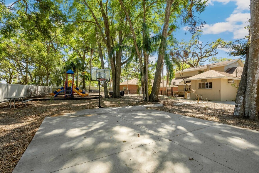 More Photos Of 38022 River Rd, Dade City Medical For Lease