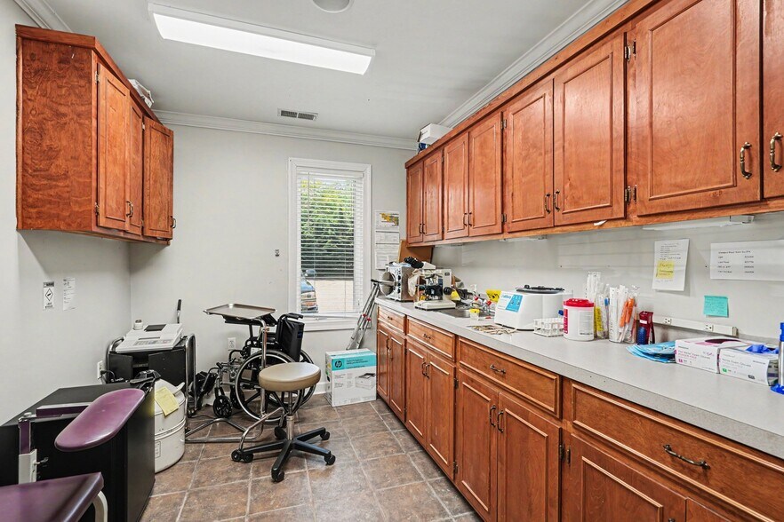 More Photos Of , Charlotte Office For Sale