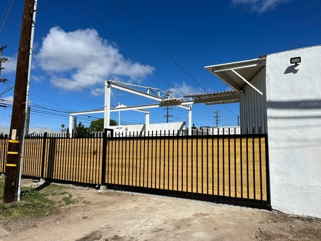 More Photos Of 1728 W 166th St, Gardena Manufacturing For Sale