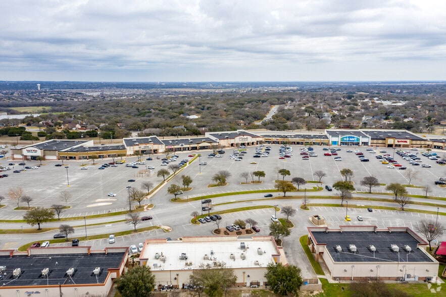 More Photos Of 8238-8356 Agora Pky, Schertz Unknown For Lease