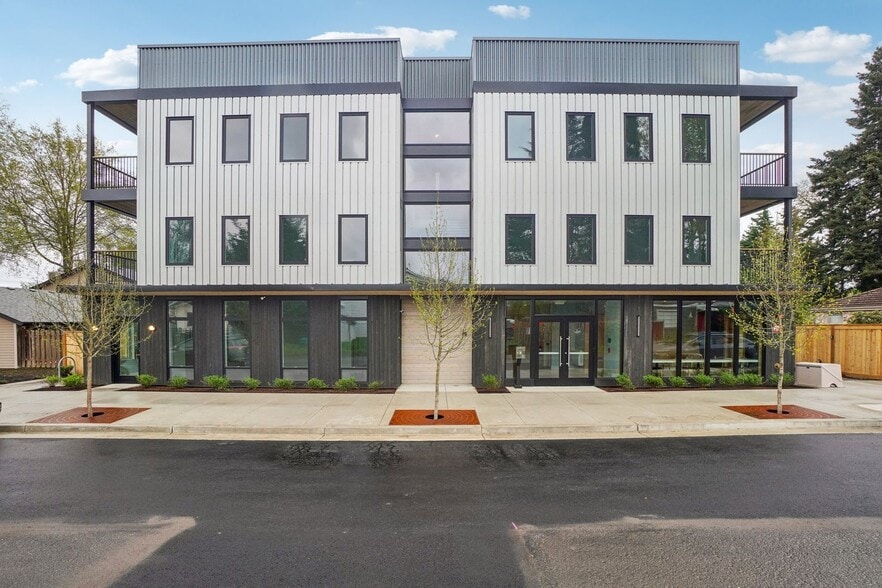 More Photos Of 4920 SW Pacific Ave, Beaverton Apartments For Lease