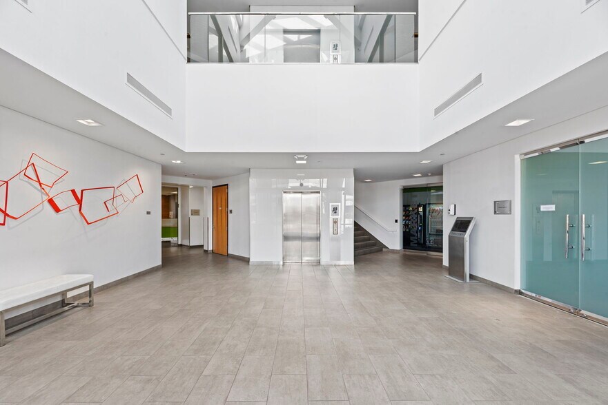 More Photos Of 30401 Agoura Rd, Agoura Hills Unknown For Lease