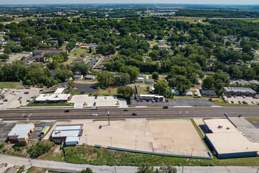 More Photos Of 1710 S Belt Hwy, Saint Joseph Auto Dealership For Sale