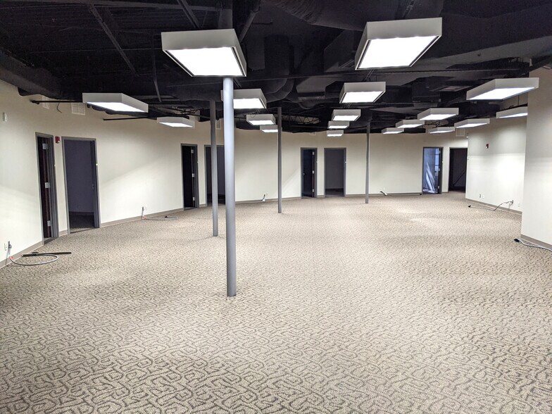 More Photos Of 120 Chula Vis, San Antonio Medical For Sale
