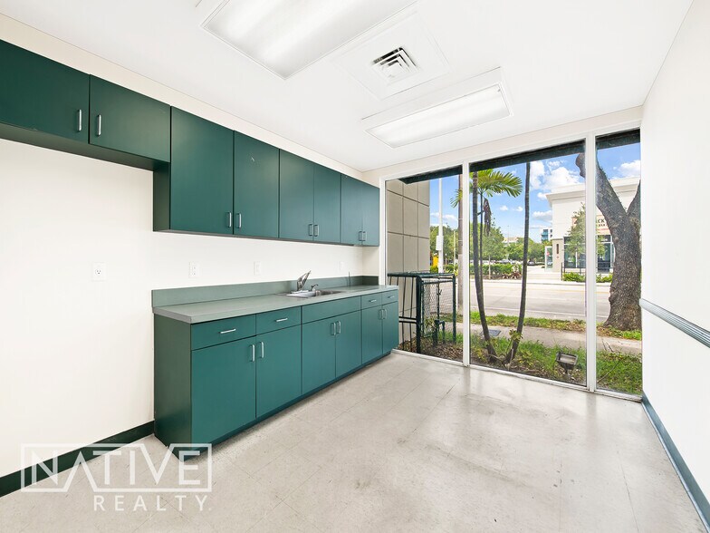 More Photos Of 500 NE 3rd Ave, Fort Lauderdale Office For Lease