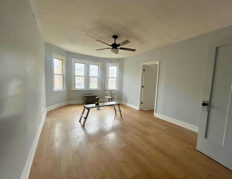 More Photos Of 4317 W Flournoy St, Chicago Apartments For Sale