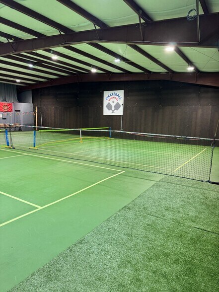 More Photos Of 2930 Springridge Rd, Raymond Freestanding For Lease