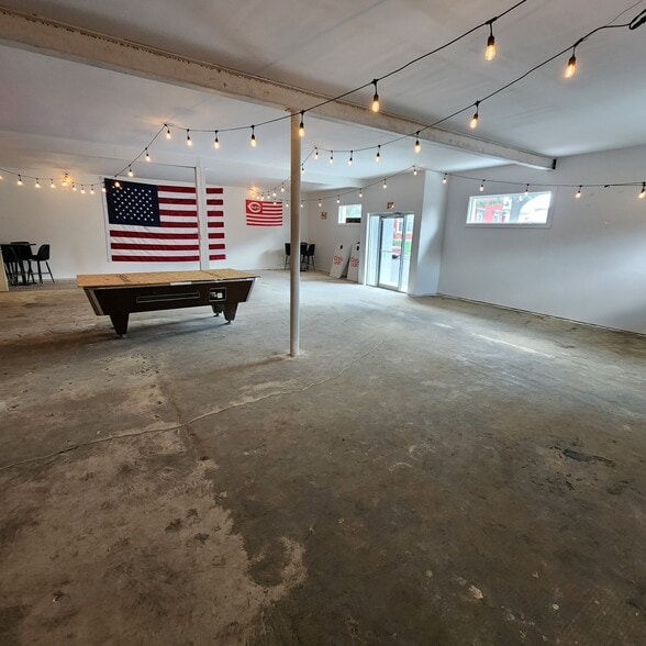 More Photos Of 200-204 N State St, Harrison Restaurant For Lease