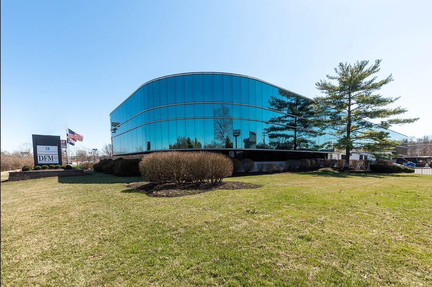 Primary Photo Of 1855-1859 Bowles Ave, Fenton Office For Lease