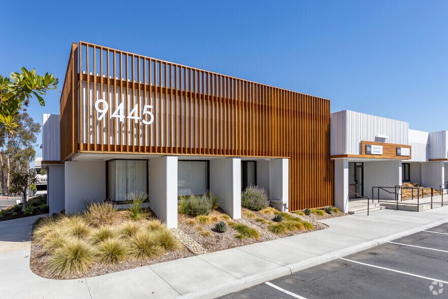 More Photos Of 9445 Farnham St, San Diego Loft Creative Space For Lease