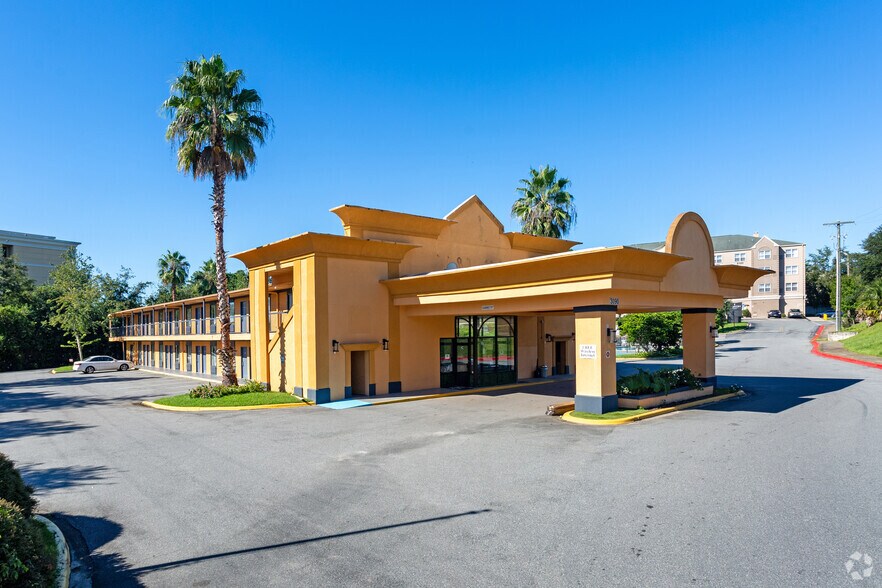 Primary Photo Of 3090 N Monroe St, Tallahassee Hotel For Sale