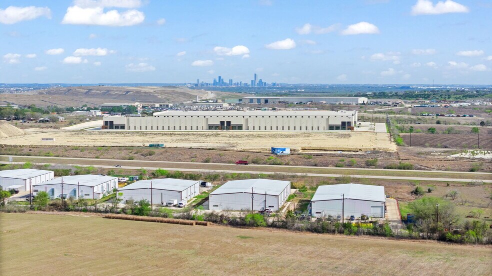 More Photos Of 12955 WRIGHT rd, Buda Warehouse For Lease