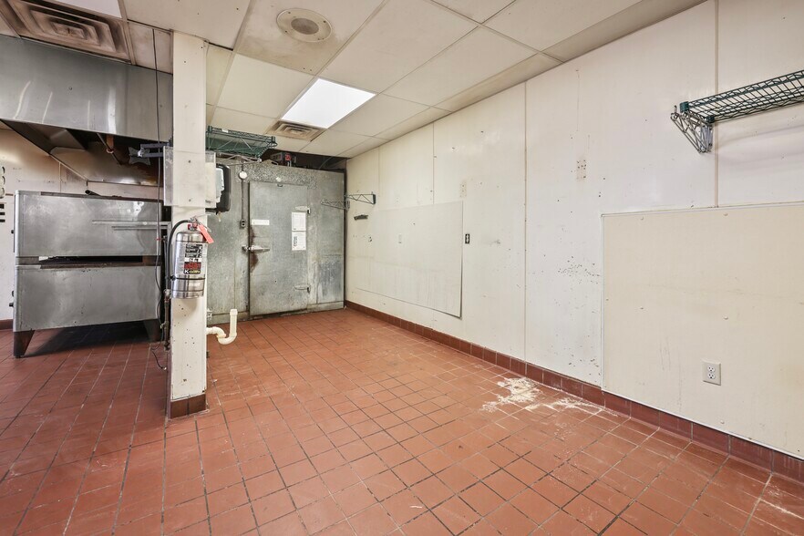 More Photos Of 105 1st St W, Milaca Multifamily For Sale