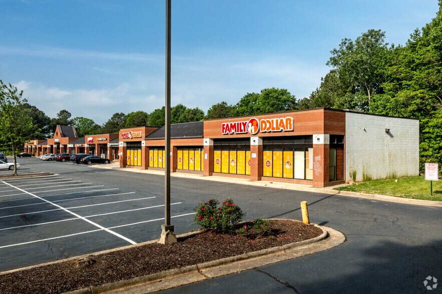 More Photos Of 6701 N Tryon St, Charlotte General Retail For Sale