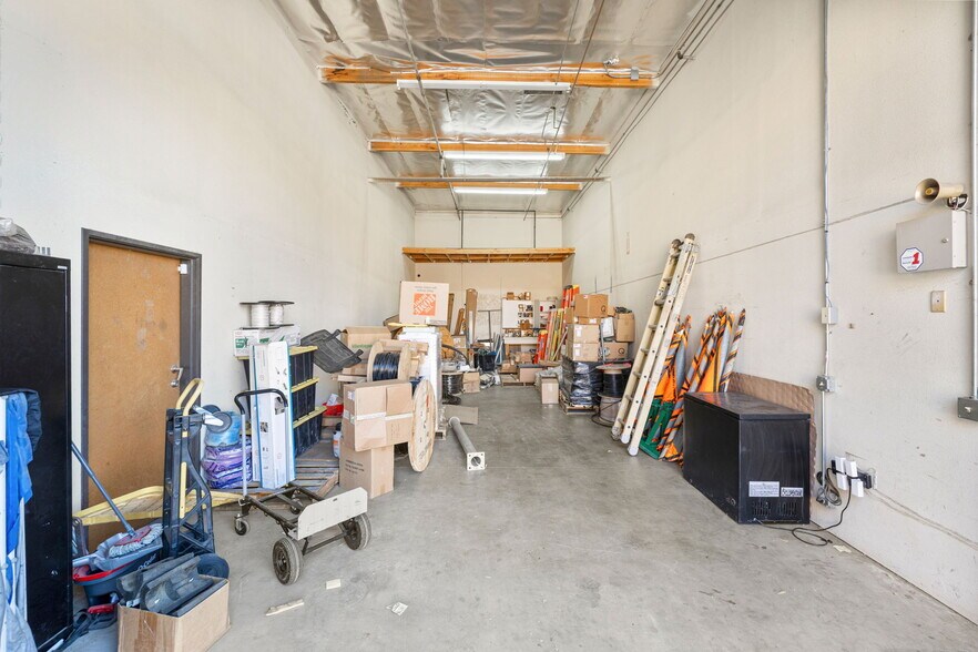More Photos Of 75090 St. Charles Pl, Palm Desert Warehouse For Lease