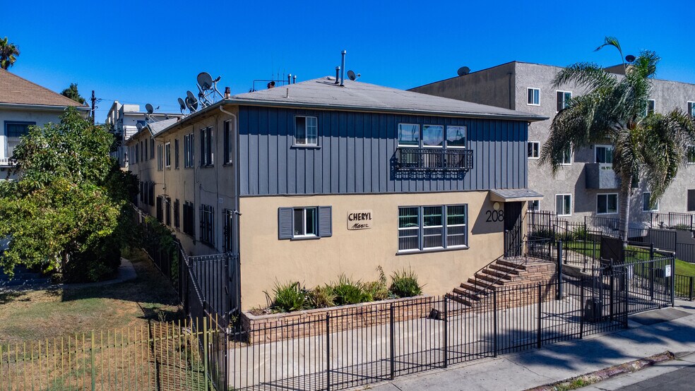 More Photos Of , Los Angeles Multifamily For Sale