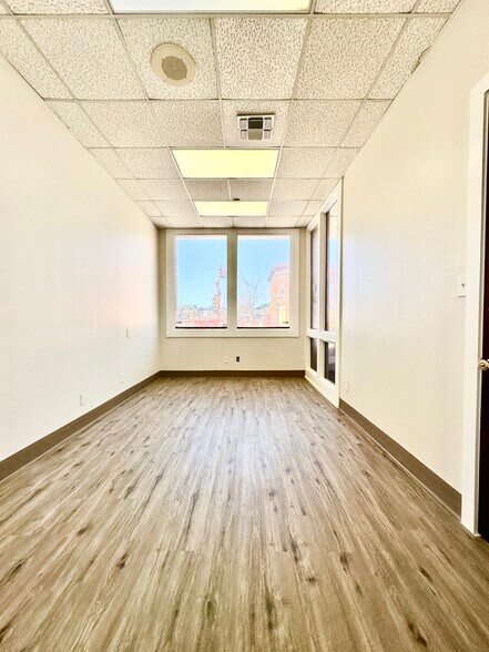 More Photos Of 717 Dolorosa St, San Antonio Office For Lease