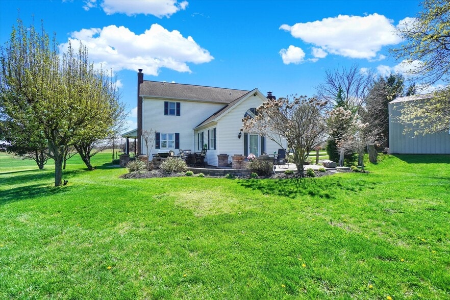 More Photos Of 2553 Roosevelt Ave, York Flex For Sale