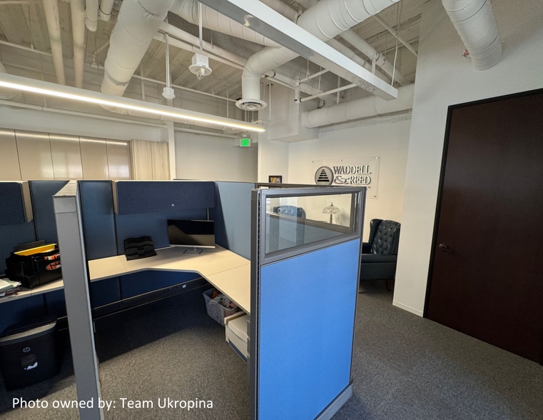 More Photos Of 70 S Lake Ave, Pasadena Office For Lease