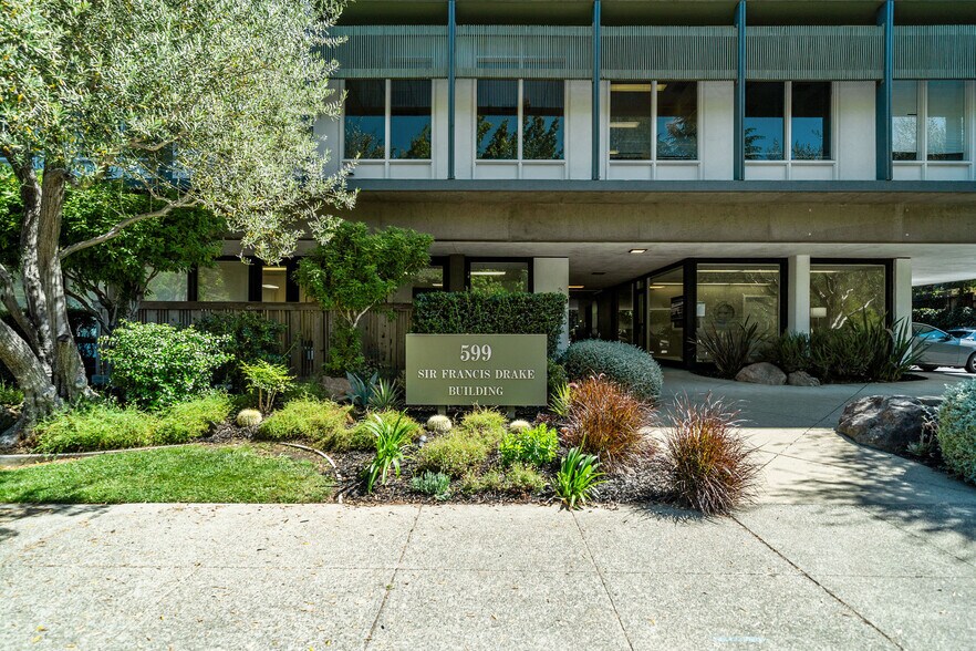 More Photos Of 599 Sir Francis Drake Blvd, Greenbrae Medical For Lease