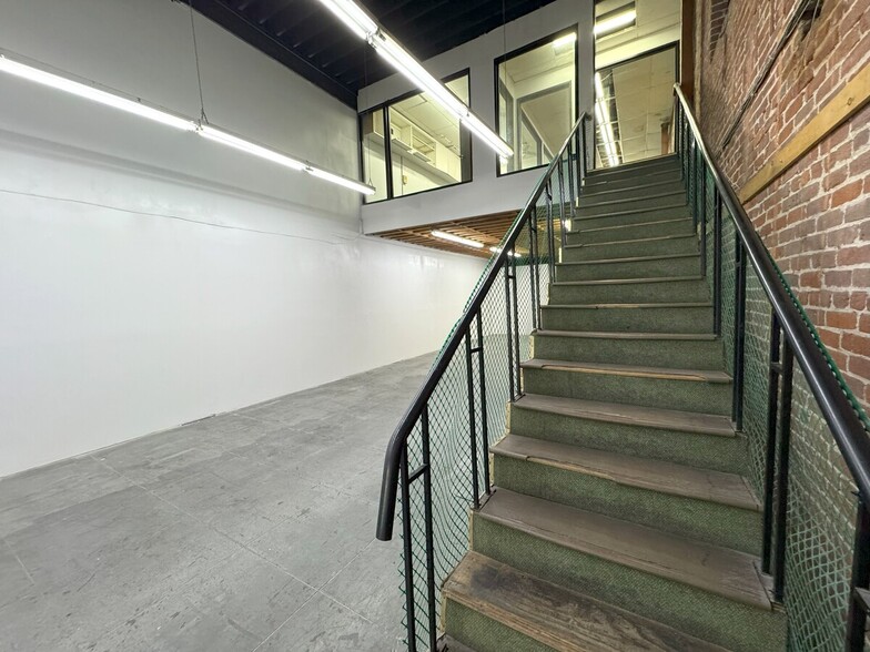 More Photos Of 822-824 Wall St, Los Angeles Storefront Retail Office For Lease