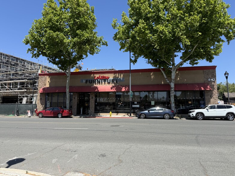 More Photos Of 842 S 1st St, San Jose Storefront For Lease