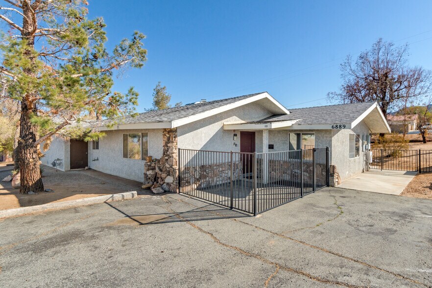 More Photos Of 6889 Sunny Vista Rd, Joshua Tree Lodge Meeting Hall For Sale