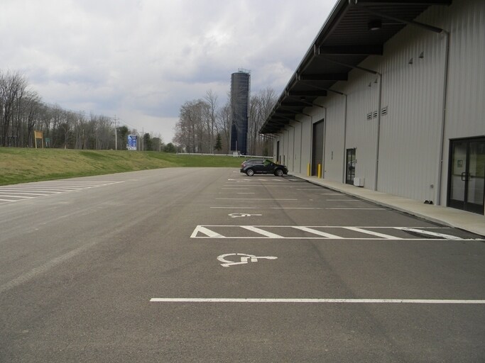 More Photos Of 212 Airport Rd, Lewis Run Warehouse For Lease