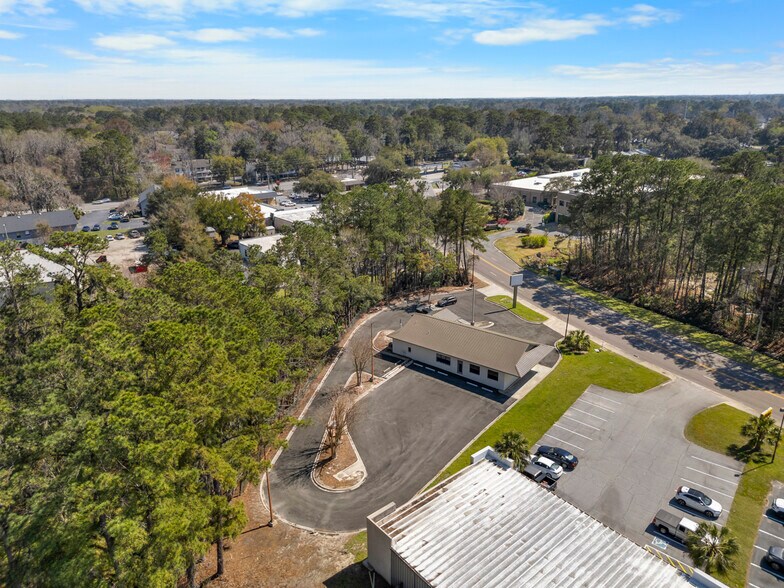 More Photos Of 710 Mall Blvd, Savannah Bank For Sale