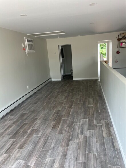 More Photos Of 243 Old Walt Whitman Rd, Huntington Station Restaurant For Sale