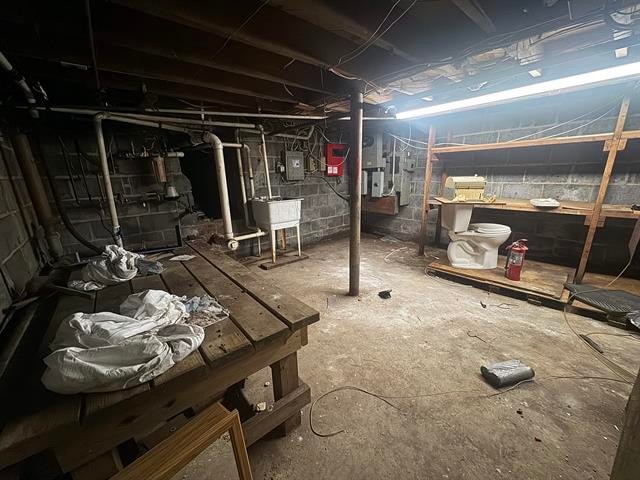 More Photos Of 100 Main St, Woodbridge General Retail For Lease