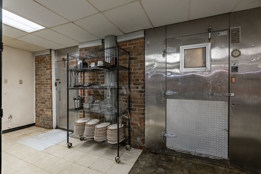 More Photos Of 3801 Happy Bend Rd, Atkins Restaurant For Sale