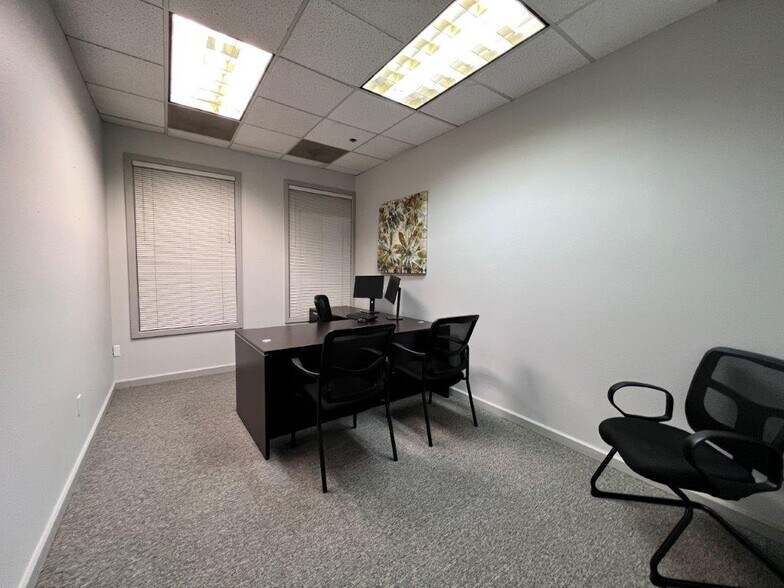 More Photos Of 415 Knollcrest Dr, Redding Office For Sale