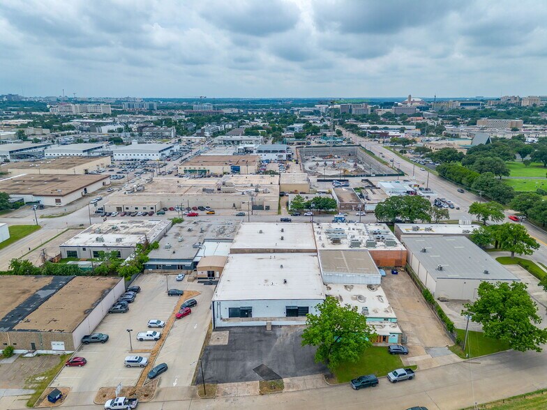 Primary Photo Of 3001-3003 Shamrock St, Fort Worth Light Distribution For Lease